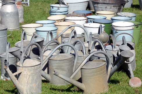 1-watering-cans-489x326